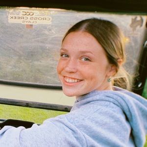 Meet your Posher, Lydia